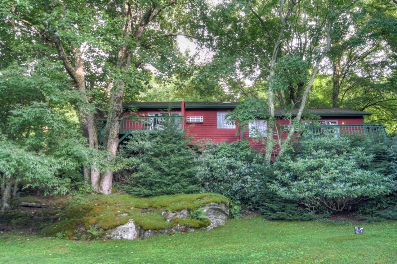 Algonquin Cottage Boone Exterior photo