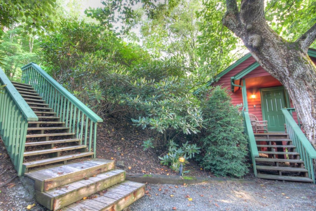 Algonquin Cottage Boone Exterior photo